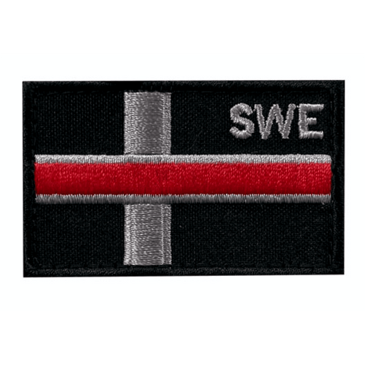 Liten Svensk flagga med Thin Red Line -12 (Märken) från TacNGear. | TacNGear - Utrustning för polis och militär och outdoor.