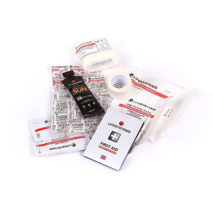 Lifesystems Light & Dry Nano First Aid Kit (Blödning) från Lifesystems. | TacNGear - Utrustning för polis och militär och outdoor.